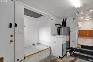 1955 Arthur St, Eugene, OR 97405 - Photo 15