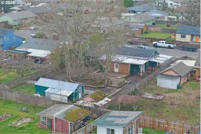 1955 Arthur St, Eugene, OR 97405 - Photo 37