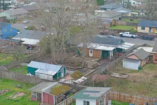 1955 Arthur St, Eugene, OR 97405 - Photo 37