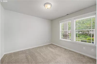 11761 SW Valencia Ln, Wilsonville, OR 97070 - Photo 7