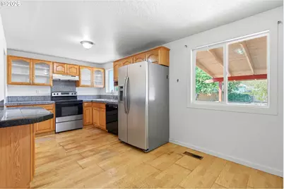 215 NE 167th Pl, Portland, OR 97230 - Photo 9