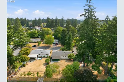 215 NE 167th Pl, Portland, OR 97230 - Photo 37