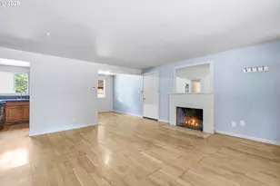 215 NE 167th Pl, Portland, OR 97230 - Photo 5