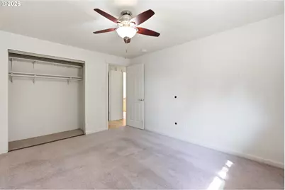 215 NE 167th Pl, Portland, OR 97230 - Photo 27