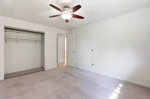 215 NE 167th Pl, Portland, OR 97230 - Photo 27