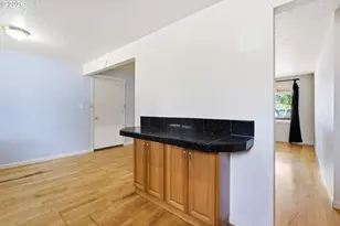 215 NE 167th Pl, Portland, OR 97230 - Photo 11