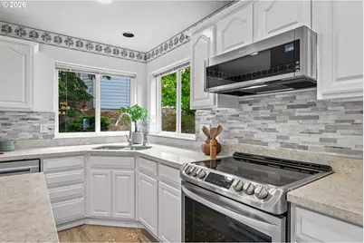 18283 SW Fallatin Ct, Beaverton, OR 97007 - Photo 13