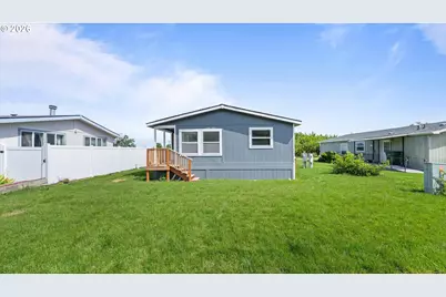 626 NW 4th Ave, Milton-Freewater, OR 97862 - Photo 3