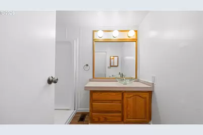 626 NW 4th Ave, Milton-Freewater, OR 97862 - Photo 13
