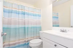 200 SW Florence Ave, Gresham, OR 97080 - Photo 9