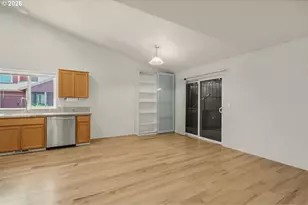 1353 NE 86th Ct, Hillsboro, OR 97006 - Photo 7