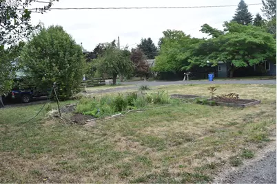 109 McClure Ln, Eugene, OR 97404 - Photo 13