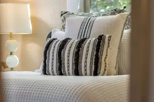 2137 NW Everett St, Portland, OR 97210 - Photo 17