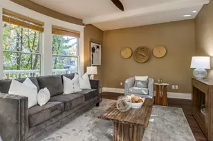 2137 NW Everett St, Portland, OR 97210 - Photo 15