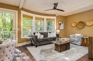 2137 NW Everett St, Portland, OR 97210 - Photo 11