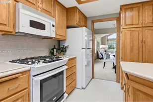 3105 Wolf Meadows Ln, Eugene, OR 97408 - Photo 19