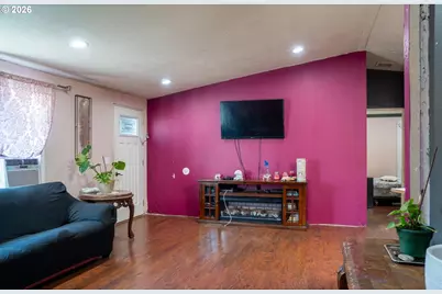 300 S Everest Rd, Newberg, OR 97132 - Photo 7