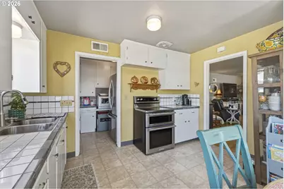 33 W Cedar Dr, Hermiston, OR 97838 - Photo 11