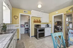 33 W Cedar Dr, Hermiston, OR 97838 - Photo 11