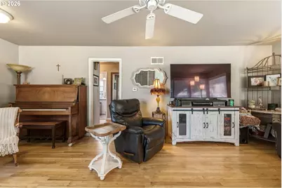 33 W Cedar Dr, Hermiston, OR 97838 - Photo 5