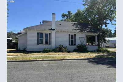 1890 Clark St, Baker City, OR 97814 - Photo 3