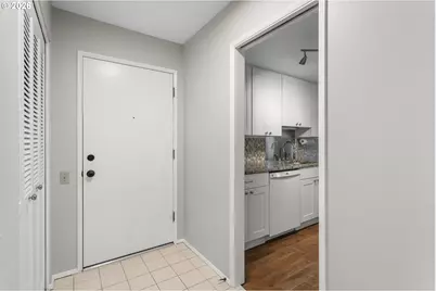 2518 SE Baypoint Dr #L28, Vancouver, WA 98683 - Photo 3