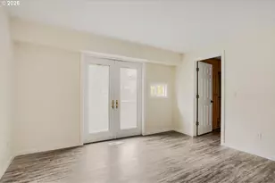 14539 SE Center St, Portland, OR 97236 - Photo 13