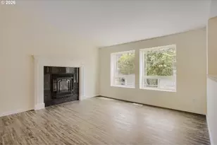 14539 SE Center St, Portland, OR 97236 - Photo 5