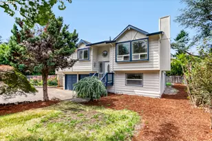 14539 SE Center St, Portland, OR 97236 - Photo 3