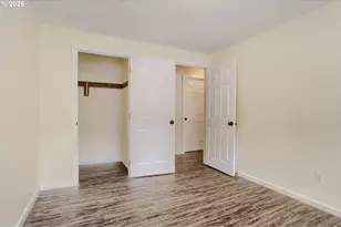 14539 SE Center St, Portland, OR 97236 - Photo 19
