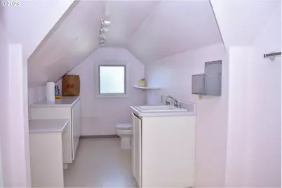 1114 Reddy Ave, Medford, OR 97504 - Photo 31