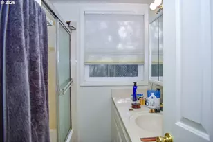 1114 Reddy Ave, Medford, OR 97504 - Photo 5