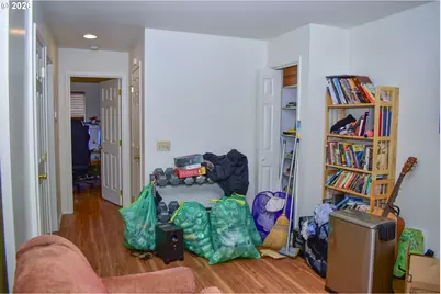 1114 Reddy Ave, Medford, OR 97504 - Photo 3