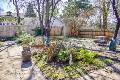 1114 Reddy Ave, Medford, OR 97504 - Photo 11