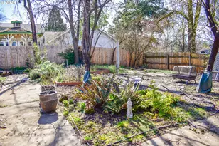 1114 Reddy Ave, Medford, OR 97504 - Photo 11