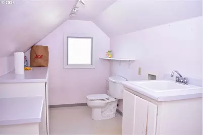 1114 Reddy Ave, Medford, OR 97504 - Photo 33