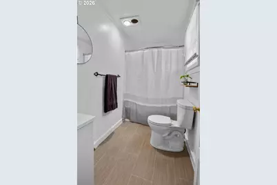 203 NE Second St, Oakland, OR 97462 - Photo 9