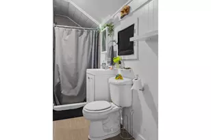 203 NE 2nd St, Oakland, OR 97462 - Photo 21