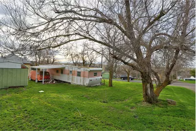 400 Lincoln St, Moro, OR 97039 - Photo 9