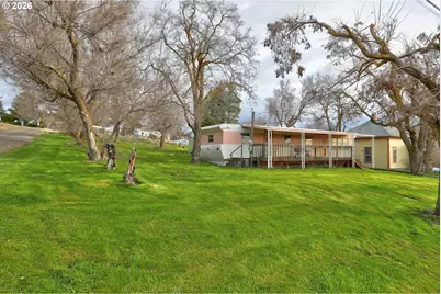 400 Lincoln St, Moro, OR 97039 - Photo 1