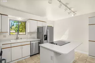 7480 SW Kimberly Ct, Beaverton, OR 97008 - Photo 3