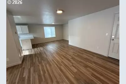 1116 W 30th St, Vancouver, WA 98660 - Photo 5