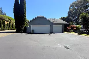 93646 Mallard Ln, North Bend, OR 97459 - Photo 3