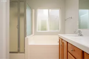 10636 SW 43rd Ave, Portland, OR 97219 - Photo 27