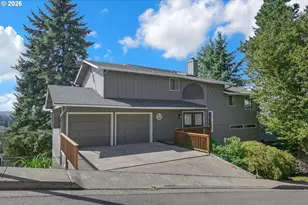 952 Summit Blvd, Springfield, OR 97477 - Photo 1