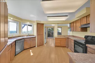 952 Summit Blvd, Springfield, OR 97477 - Photo 3