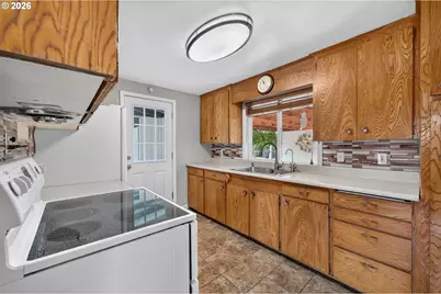 1829 E 10th St, The Dalles, OR 97058 - Photo 33