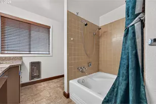 1829 E 10th St, The Dalles, OR 97058 - Photo 41