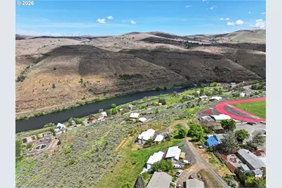 400 Lincoln Ave, Maupin, OR 97037 - Photo 47
