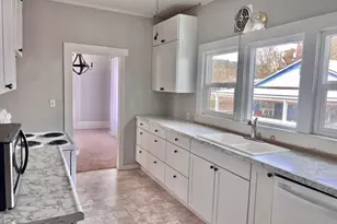 725 NE Denver St, Roseburg, OR 97470 - Photo 7